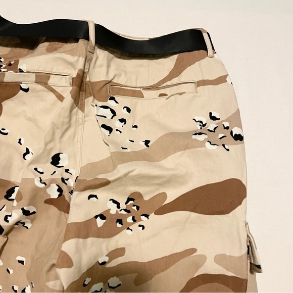 Forever 21 Womens Camo Pants Size 1X - Picture 13 of 16